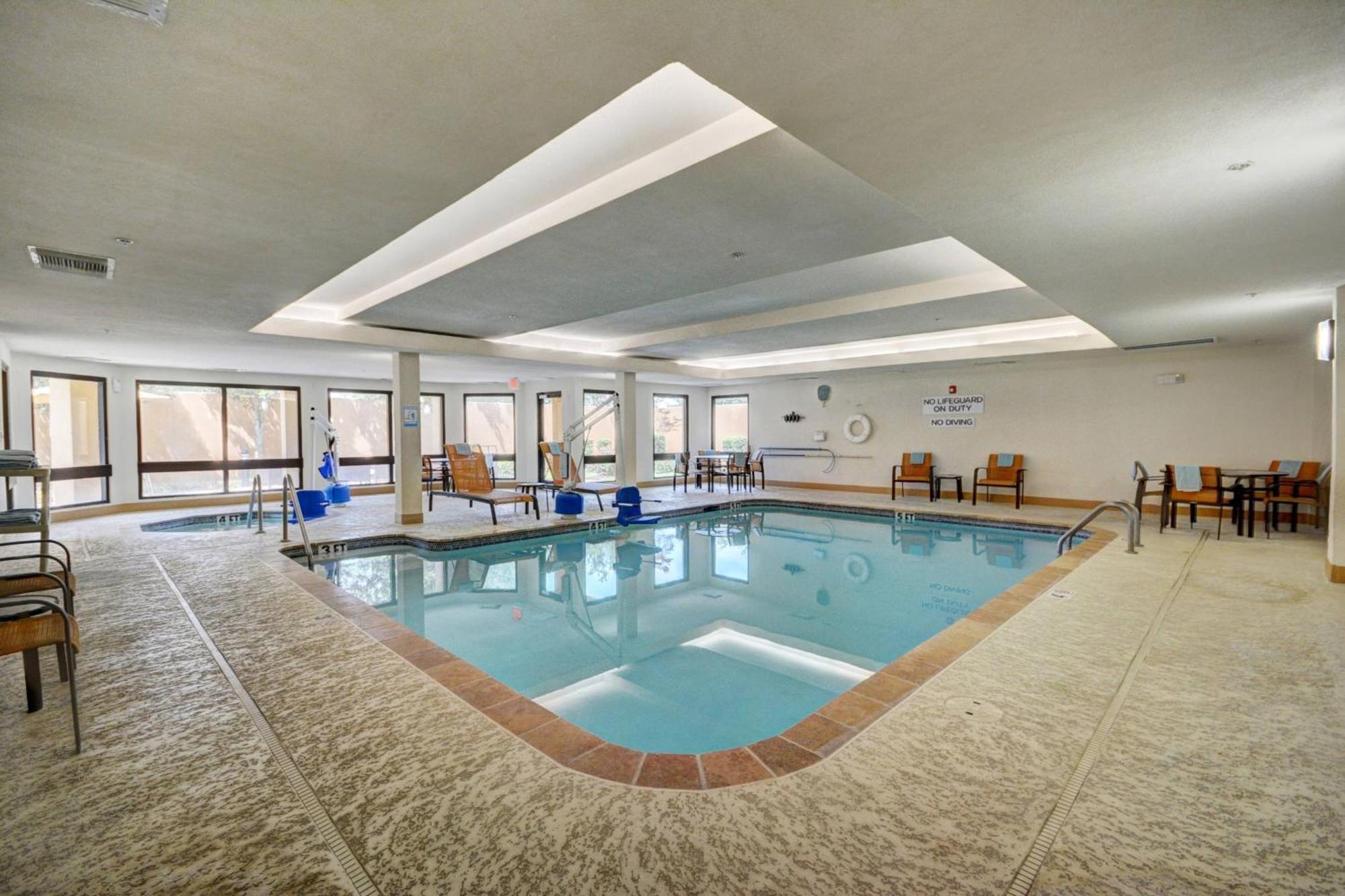 Fairfield Inn & Suites By Marriott Springdale Bagian luar foto
